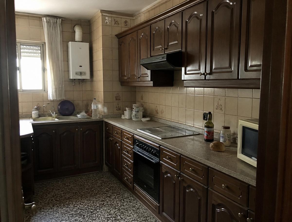 Before — kitchen in Ruzafa